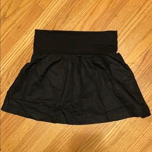 Black skirt with pockets